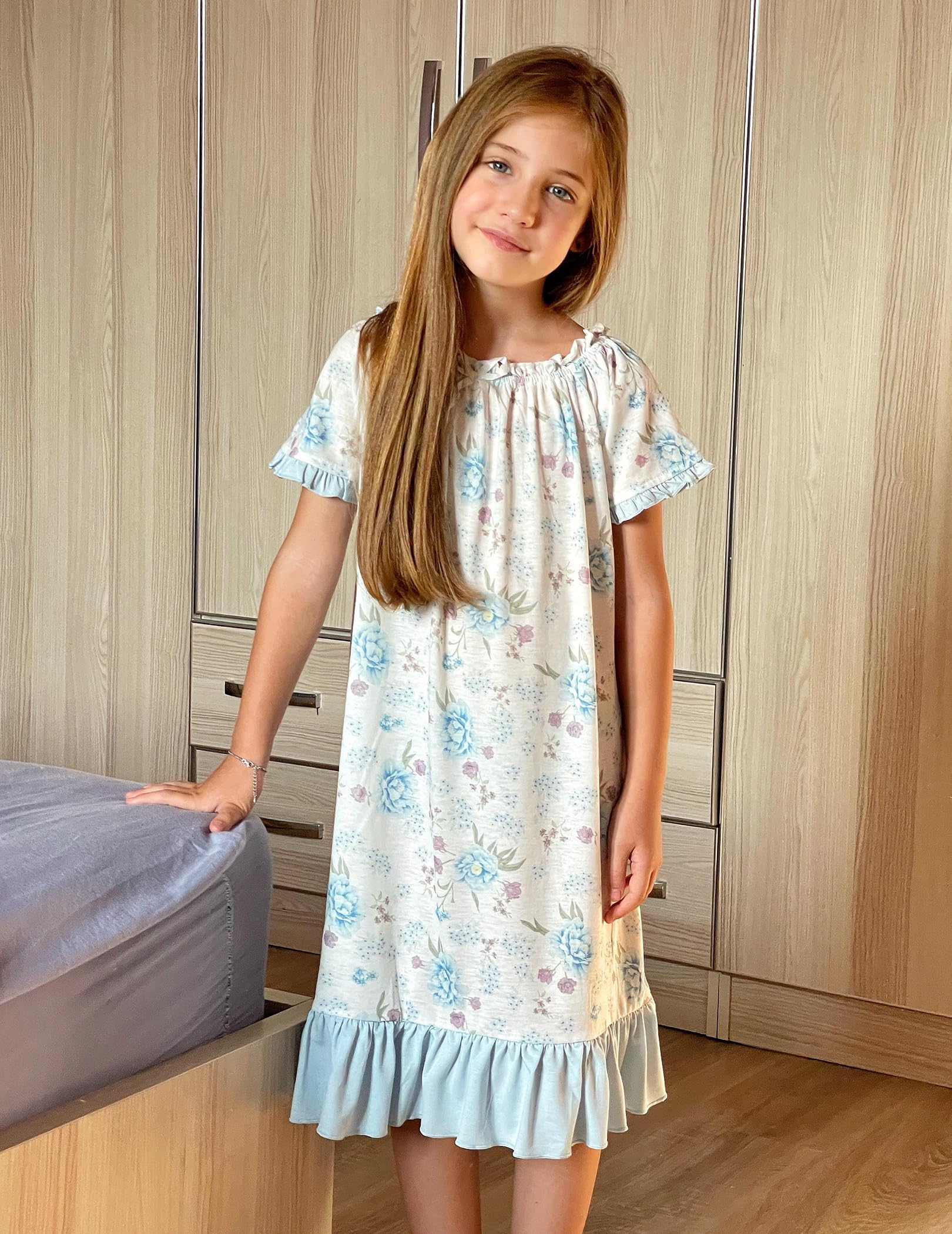 Oudiya Girls Short Sleeve Nightgowns Princess Sleepwear with Ruffled Hem Pajama Dress for Kids 3-12 Years